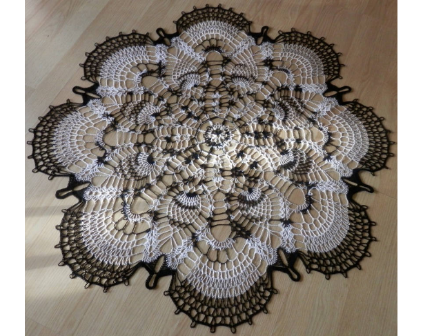 Stunning Real Handmade Crochet Tablecloth Doily, 39", Round, "Peacock Tail", Cotton 100%, USA FREE shipping