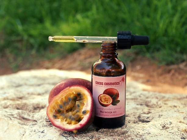 Passion Fruit Oil | by Cocos Cosmetics Maracuja Oil | Pure Passion Fruit unrefined cold pressed oil | Organic Maracuja Oil