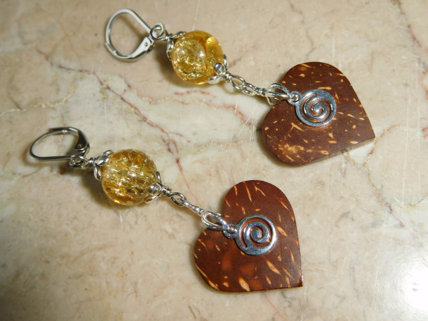 Dangling Coconut heart earrings, with stainless steel lever back earrings hooks. #E00312
