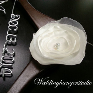 SET of 2 mother's hanger / Mother of Bride and Mother of Groom in 2 lines