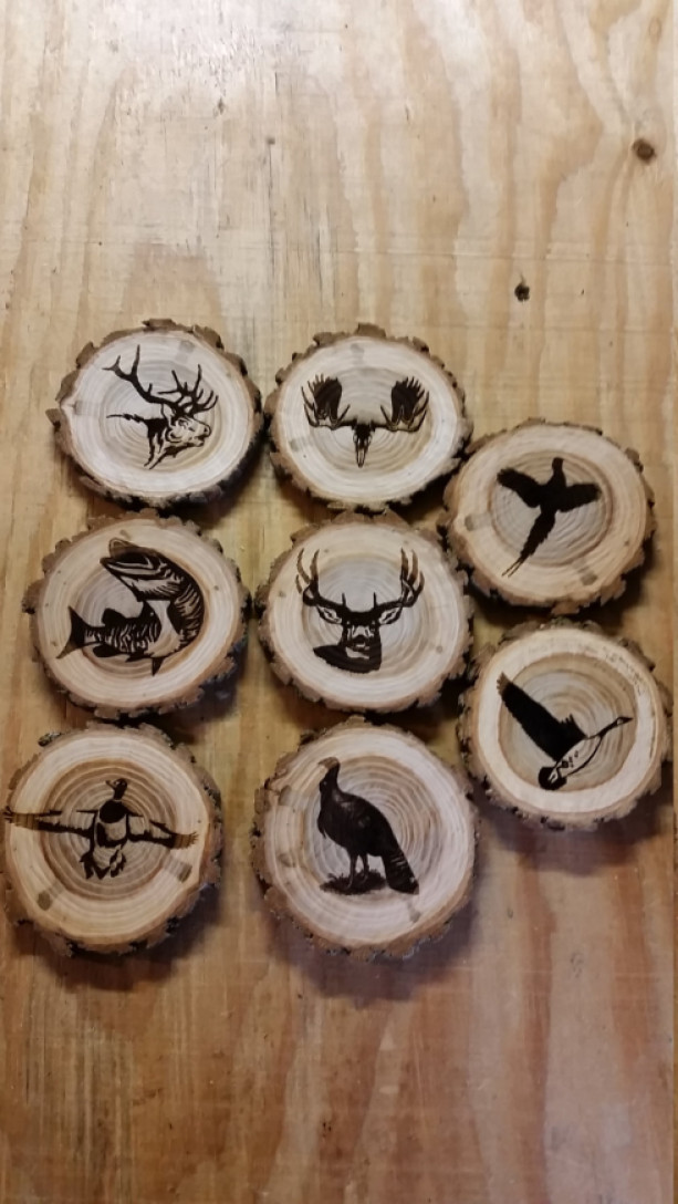Custom Engraved Log Wood Wildlife Coaster's Set of (6)