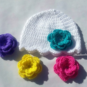 baby girl clothes,hats for baby girls,hats with flowers,white hat,handmade gifts,baby beanie hat,baby girl outfits,interchangeable flowers