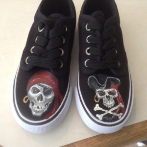 Custom painted shoes, pirates