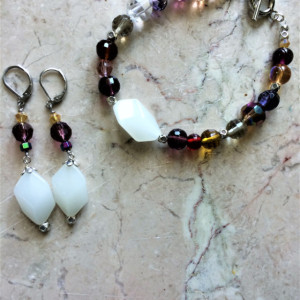 Fall bracelet set made with multicolor glass beads & earrings. #BES00134 