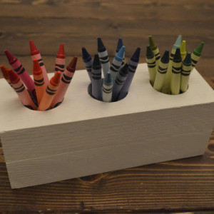 Rustic Crayon Holder / Kids Crayon Holder / Pencil Holder / Wood Crayon Holder / Craft Holder / Children's Crayon Holder