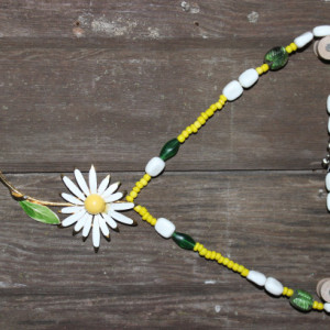 upcycled Daisy necklace
