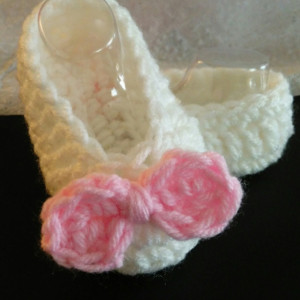 Baby Booties - Slip-on -Shoes - White with Pink Bows