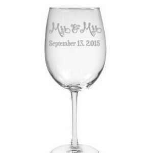 Mrs & Mrs , Mr and Mr , Mr and Mrs Wedding glasses with wedding date Set of 2 Glasses