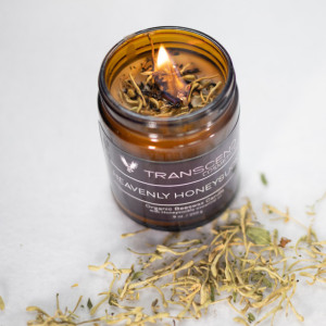 Heavenly Honeysuckle Handmade Beeswax Candle 9 oz / Transcend Cosmetics