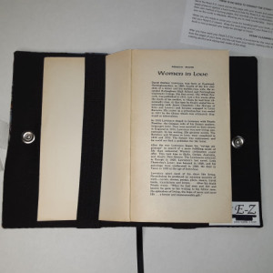 Read E-Z book cover/holder in Library fabric