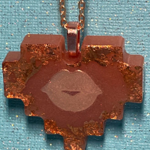 Heart Pendant Necklace With Lips