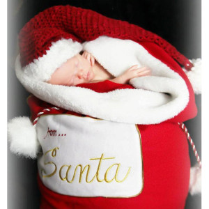 Newborn Christmas outfit - baby Christmas hat and diaper cover - baby photo prop - Christmas hat for babies - babys first Christmas
