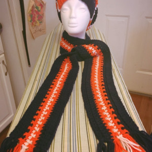Matching slouchy hat and scarf