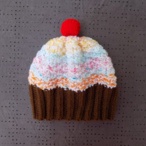 Toddler Knit Cupcake Hat - Rainbow Sherbet