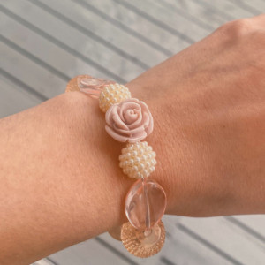 budding rose beaded bracelet