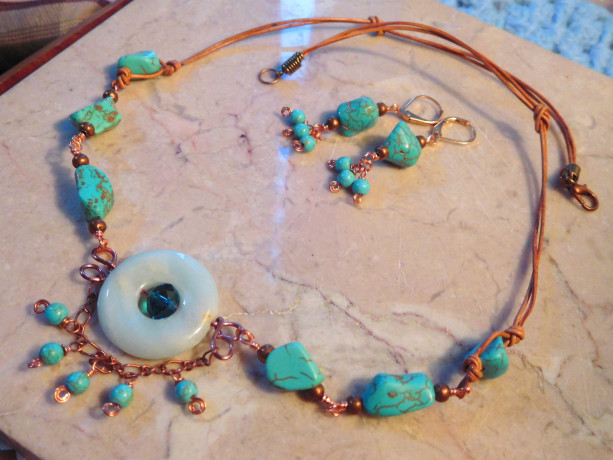 Nuggets Turquoise gemstone Necklace in the center an Amazonite donut pendant and matching earrings set.#NBES0096