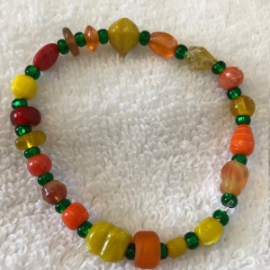 Peas & Carrots handmade beaded bracelet size fits most wrists 