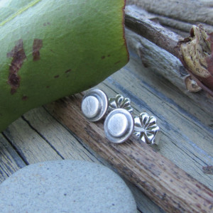 Tiny Sterling Silver studs - Post earrings - Double abstract mod circles - Small round earrings (size XS)