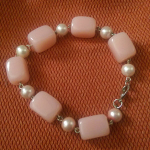 BubbleGum pink bracelet