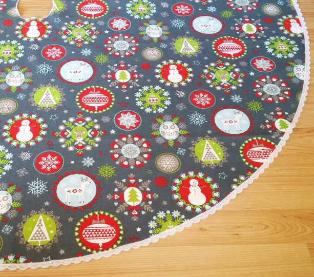 Holiday Print Tree Skirt - FREE Shipping, Made in USA, Lace Trim