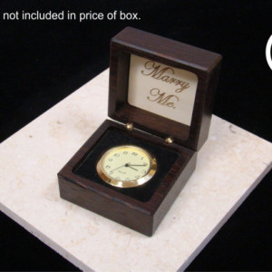 Ring box of wenge with inlaid Acanthus leaf. Free shipping and engraving. RB5