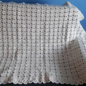 Hand crocheted baby blanket / afgan /throw