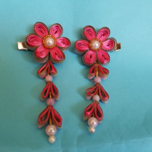 Quilled elegance flower hair clips