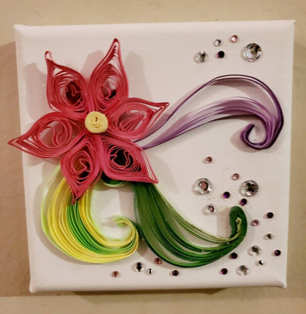 Paper Quilled Flower Artwork - Wall Hanging - Handmade - SMALL