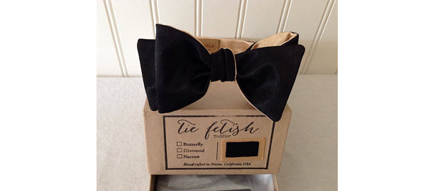 Boys reversible black and gold satin bow tie