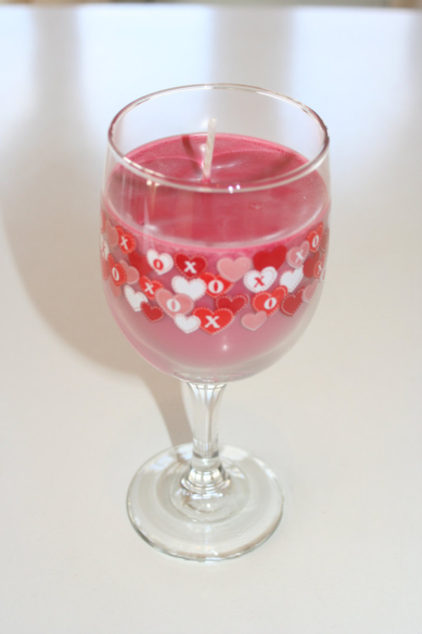 Valentine's Day Red and Pink Hearts Muscadine Scented 12 oz Pink Soy Wax Wine Glass Candle