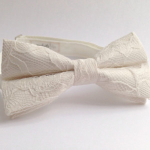 Ivory Lace Bow Tie - Wedding Bow Tie Groom Bow Tie Bridal bow Tie Bridal party Prom Groomsmen bow tie Baby Bow Tie - Baptism Bow Tie