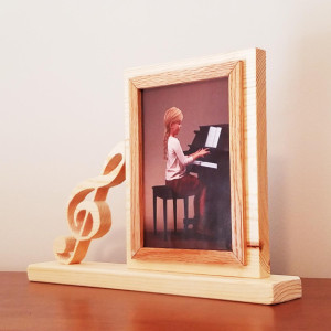 Personalized 4 x 6 Picture Frame with Carved Music Symbol, Customized Music Symbol Photo Frame
