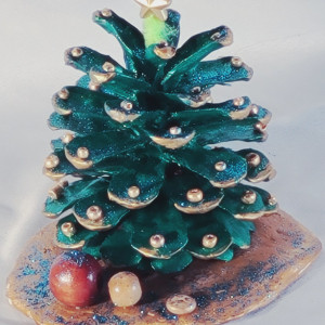 #104-Pine Cone Christmas Tree