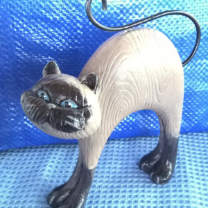 FOLK ART CAT figurine, Siamese cat 