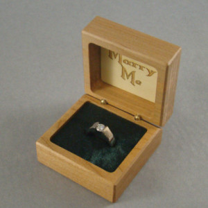 Inlaid Ring Box of 2 love birds in a tree.  Free Shipping and Engraving  RB34 Maple