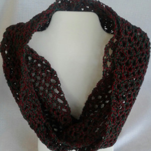 Lacey Infinity Scarf in Burgundy and Wintergreen