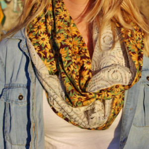 Yellow Sunflower Reversable Ivory Open Lace with Scalloped Scroll Paisley Pattern Country Infinity Scarf, Spring Women's Fashion Scarf