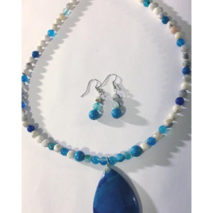 Onyx Agate Gemstone Necklace Pendant and Earring Set