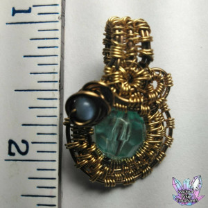 Hand Woven Wire Weave Lucite Aura Bead Pendant / Wire Weave Jewelry / Festival Pendant / Boho Style Jewelry / Copper Wire Jewelry