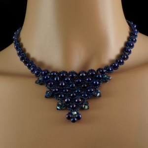Violet blue freshwater pearl + Swarovski crystal beaded necklace. freshwater pearl + crystal necklace. blue iris Czech beaded pearl necklace