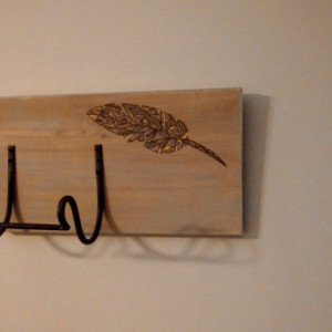Reclaimed Wood Wine Bottle Holder with Burned Feather Design