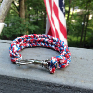 Paracord bracelet, red white and blue paracord bracelet, patriotic bracelet, U.S.A. bracelet, survival bracelet, scout bracelet