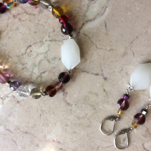 Fall bracelet set made with multicolor glass beads & earrings. #BES00134 
