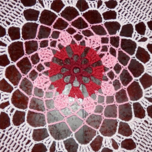 Stunning Real Handmade Crochet Doily, Red, Round, 28","Daisy Meadow", Cotton100%, USA FREE shipping