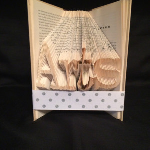 Customizable Words (Family Name  or First Name) / Book Folding
