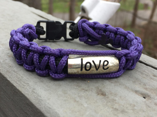 Purple bracelet, love bracelet, paracord bracelet, cuff bracelet, survival bracelet, macrame bracelet, BTS inspired, BTSArmy, K-Pop inspired