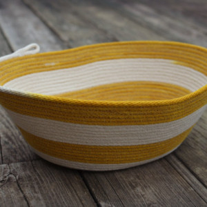 coiled rope basket, natural white and yellow, turmeric dyed