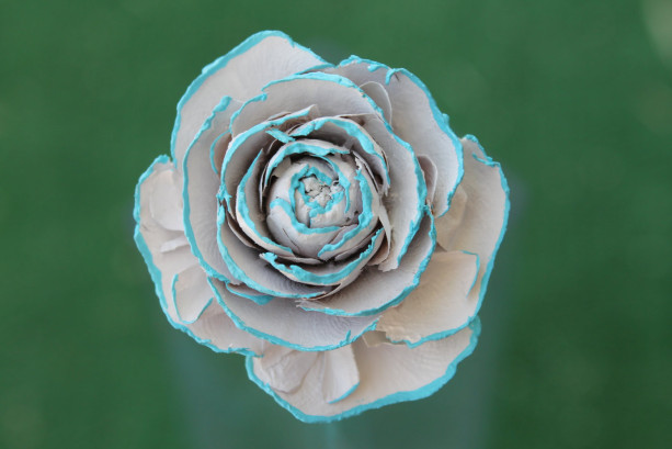 White Hand-Painted Cedar Rose Pine Cone Flower