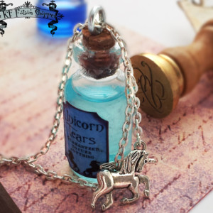 Unicorn Tears Harry Potter Potion Necklace 35mm