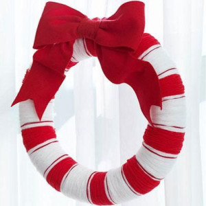Wrapped Candy Cane Holiday Yarn Wreath